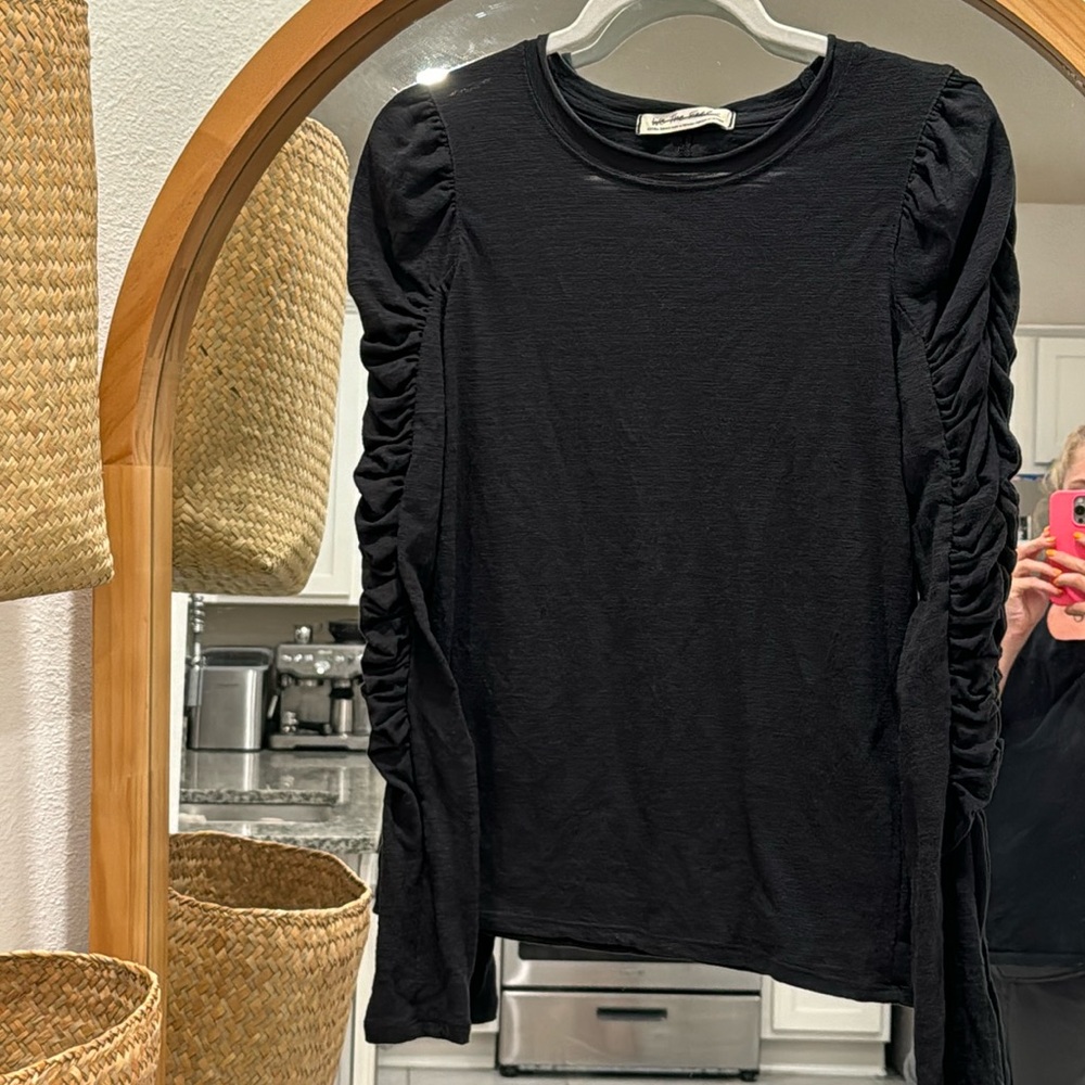 FREE PEOPLE ruched sleeve top